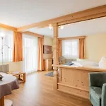 Schoenegg Hotel 3*