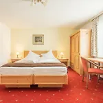 Schoenegg Hotel 3*