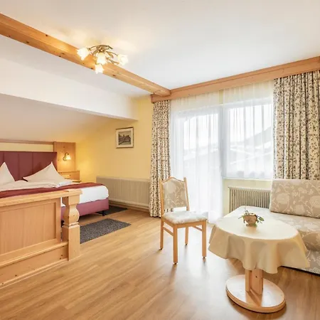 Schoenegg Hotel 3*