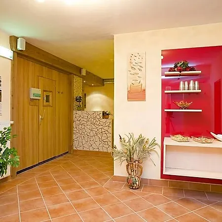 Schoenegg Hotel
