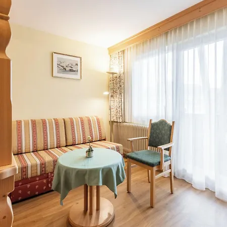 Schoenegg Hotel 3*