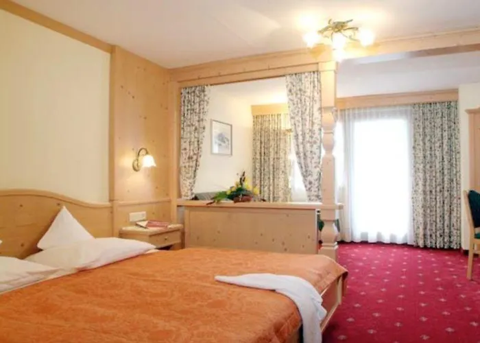 Schoenegg سيفيلد ان تيرول