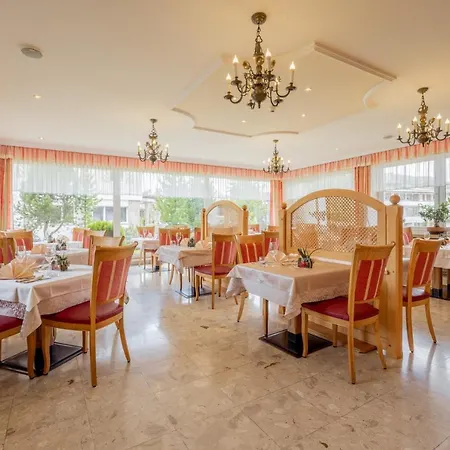 Schoenegg Otel