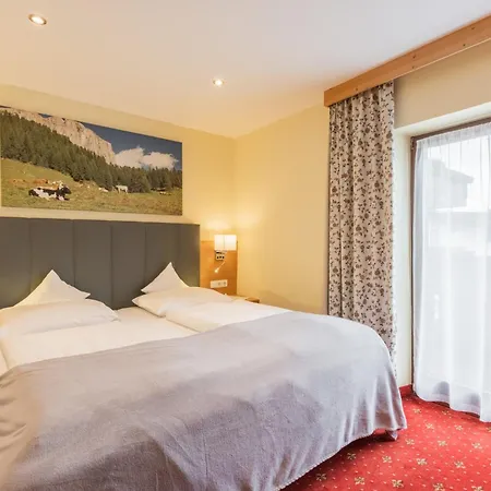 Otel Schoenegg
