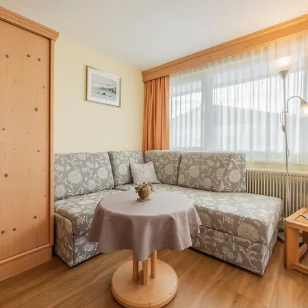 Otel Schoenegg