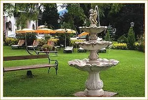 Schoenegg Otel 3*