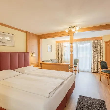 Schoenegg Hotel
